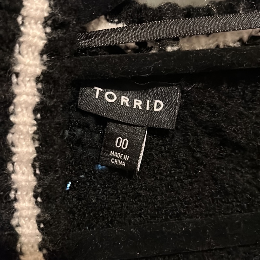 Cardigan - Picture 4 of 4